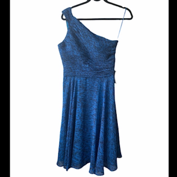 NEW HALSTON HERITAGE Ruched One-Shoulder PLEATED DRESS Size 4 BLUE NORDSTROM - Picture 4 of 10